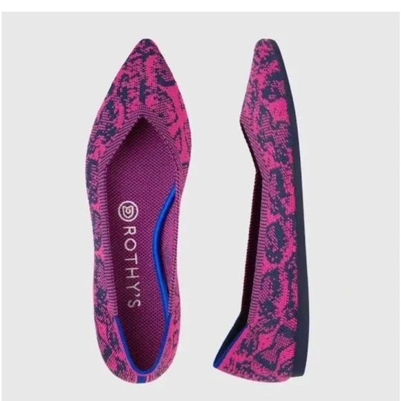 EUC Women Rothy\'s The Point Fuchsia Navy Snake Retired Women’s